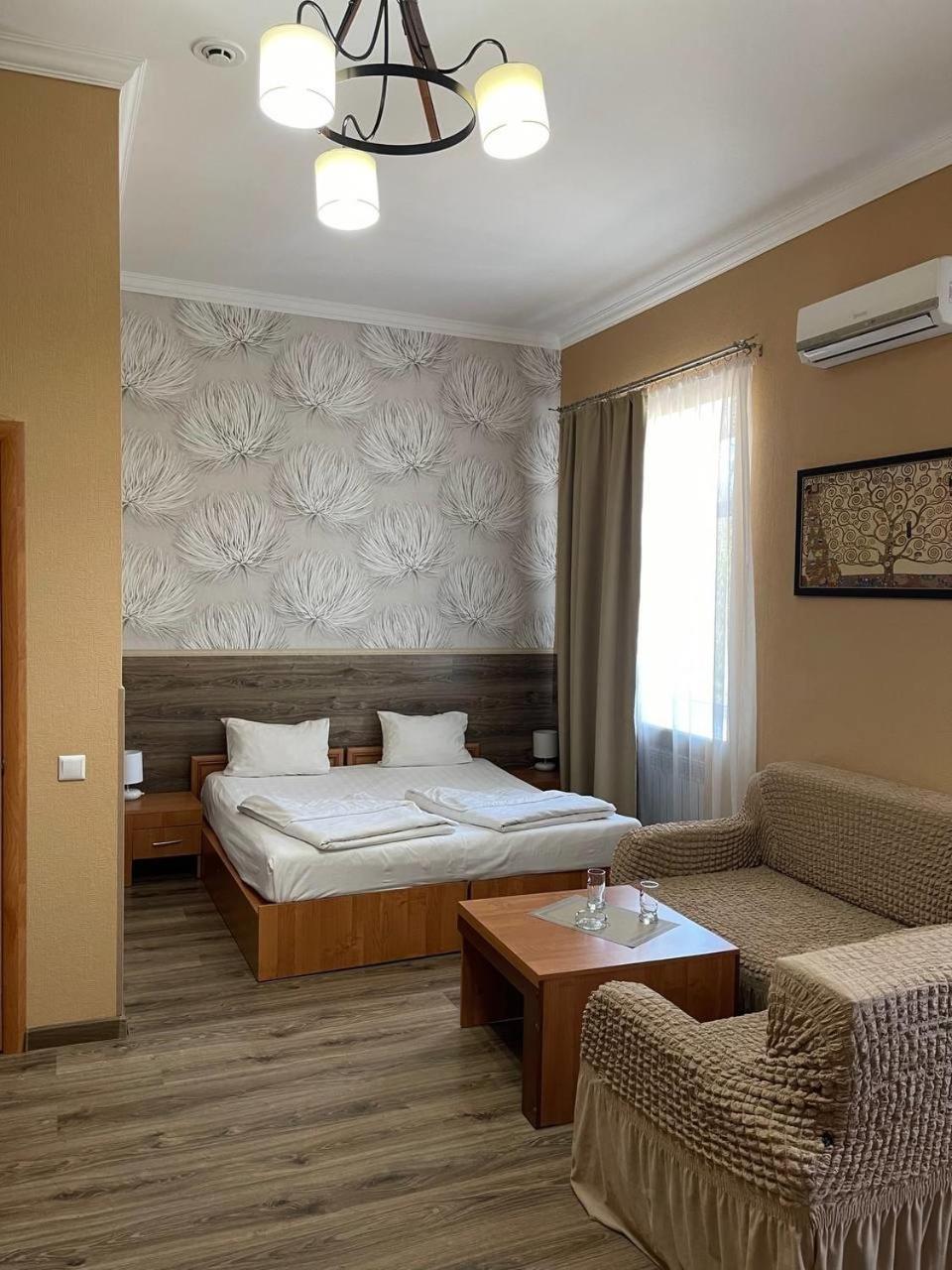 Shanyrak Hotel Temirtau 外观 照片