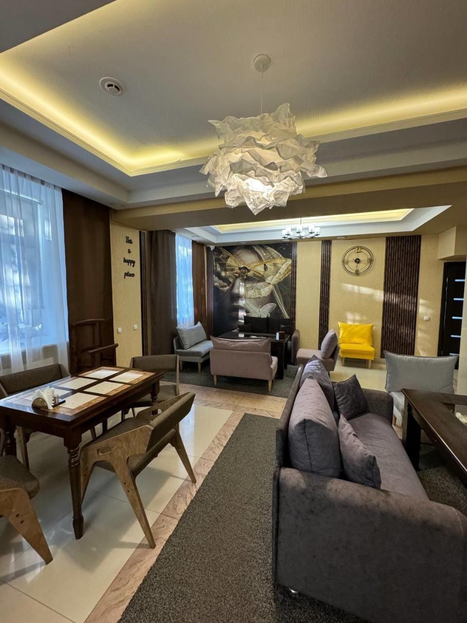 Shanyrak Hotel Temirtau 外观 照片